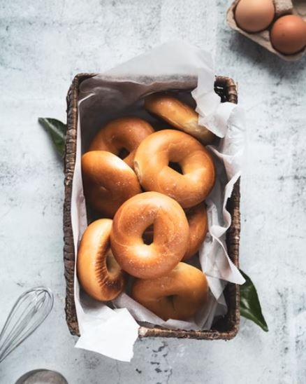 Boiled-Then-Baked Ring-Shaped Bread
