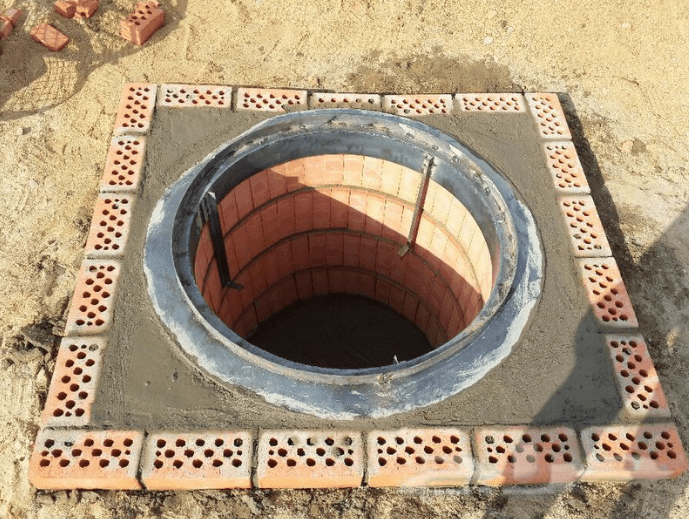 A traditional pit built for making Barbacoa or Mandi.