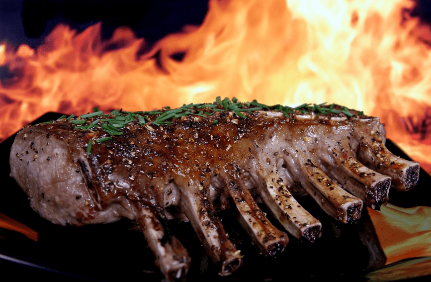 The Memphis-style barbecue is famous for cooking ribs. 