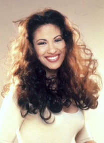 Selena Quintanilla-Pérez smiling for the photo
